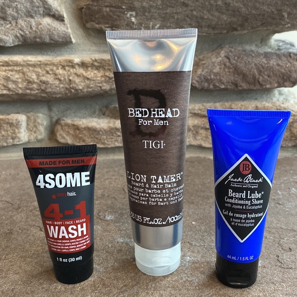 NWOT Men’s Grooming Kit - 7 Items - Picture 2 of 4